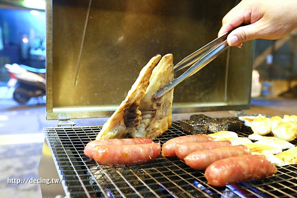 【台南美食】鴻綺水產：中秋限定海鮮烤肉組，直接宅配到府，烤肉不求人