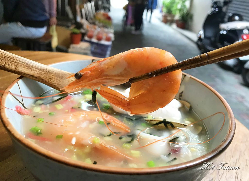 【台南美食】隱身於台南東菜市中的日式風格屋台小店：鮮牡丹