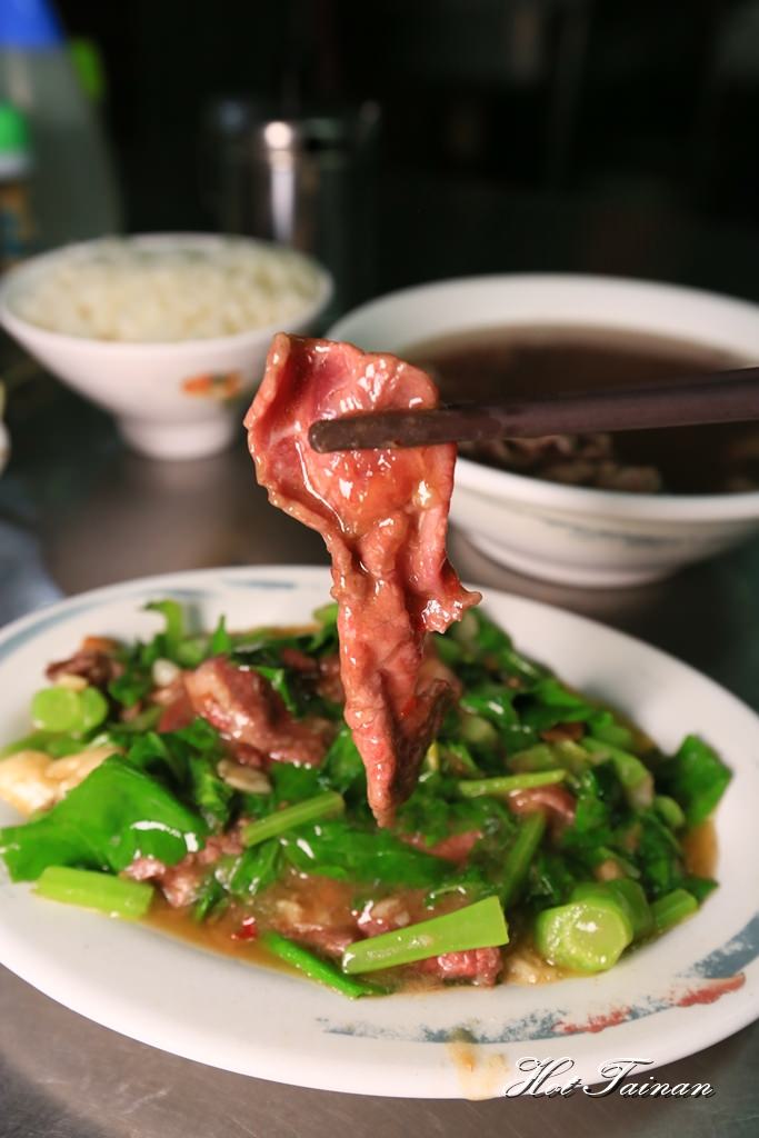 【台南美食】城隍爺有保佑的在地老店，超過30年全天候不打烊的鮮滋味：阿美牛肉湯