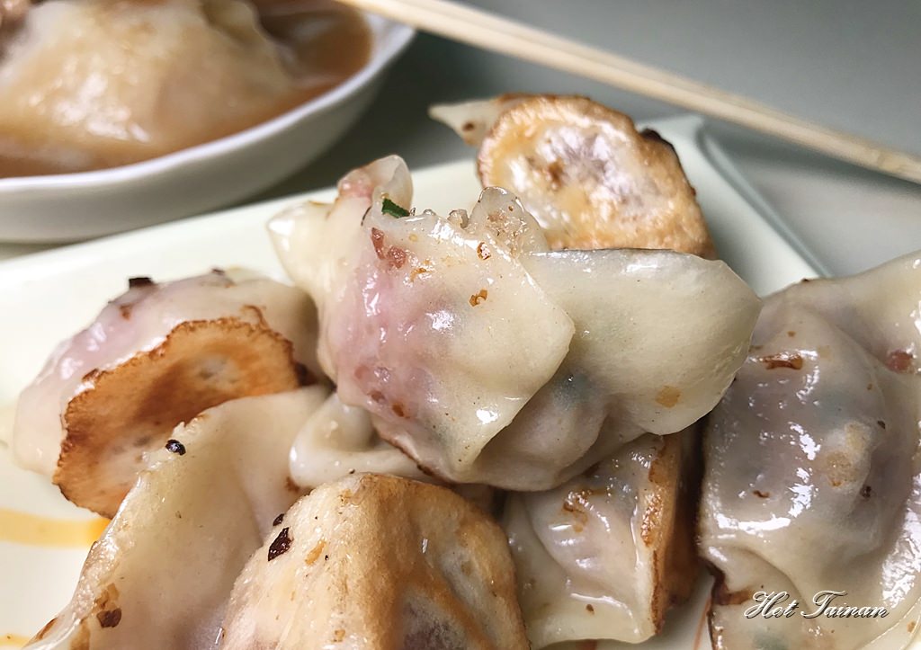 【台南美食】台南在地人的早餐！台式雪花煎餃與肉圓的雙料美味：水仙宮肉圓煎餃