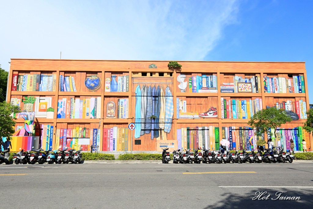 【高雄景點】全台最大最高的彩繪牆！捷運旅遊超便利，IG打卡熱門景點：衛武營彩繪社區