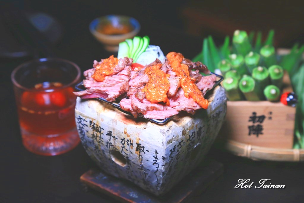 【台南美食】日本食材天天直送！晚來就吃不到的日式居酒屋，體驗木槳送餐的快感：奧尻爐端燒