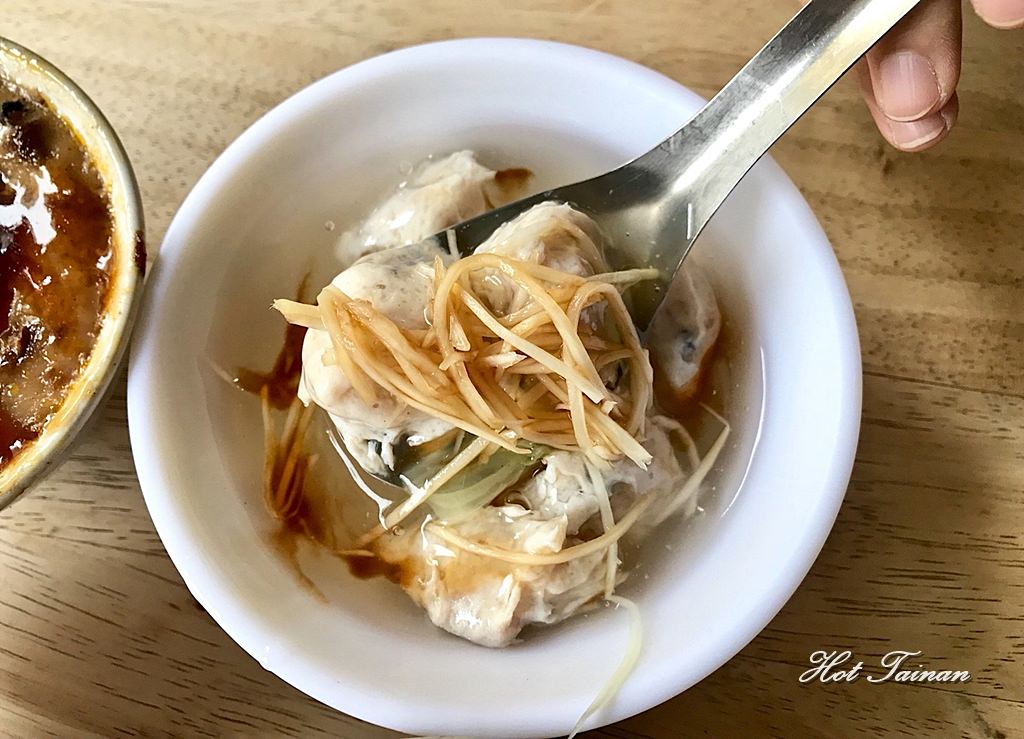 【台南美食】台南超過六十六年的碗粿老店，免排隊的道地小吃：台南小南碗粿