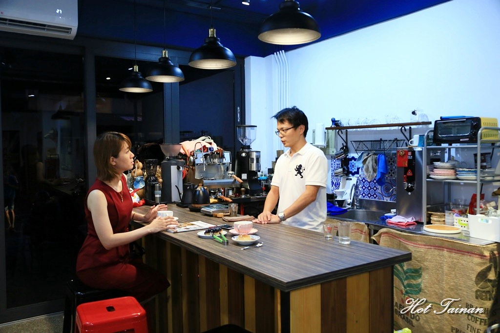 【花蓮咖啡店】花蓮咖啡藝廊，無限時有插座咖啡店：吉野精品咖啡烘焙室