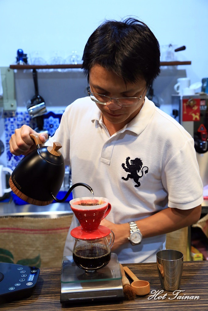 【花蓮咖啡店】花蓮咖啡藝廊，無限時有插座咖啡店：吉野精品咖啡烘焙室