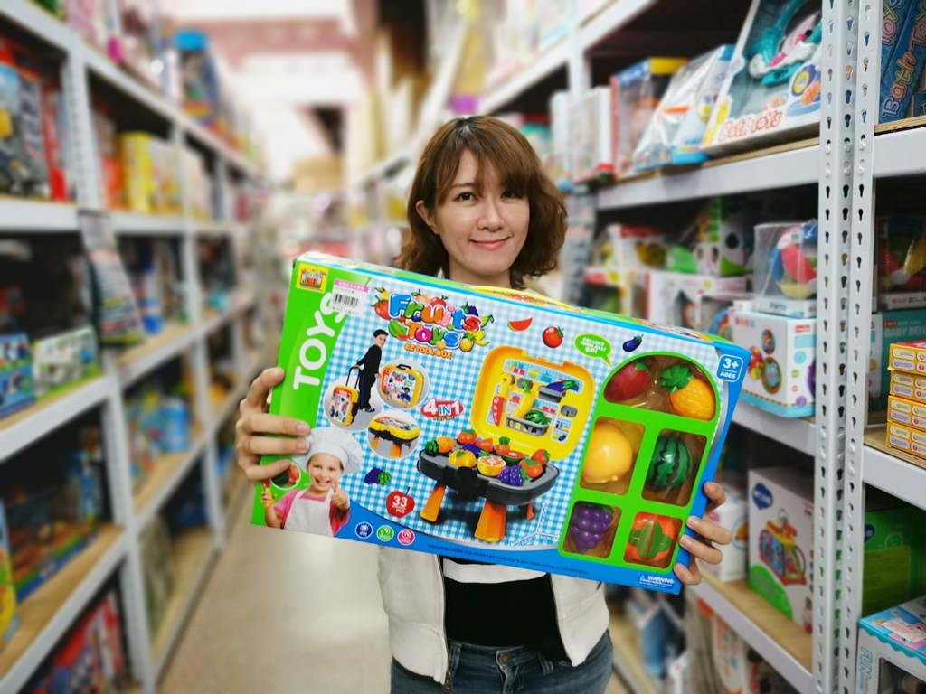 【台南玩具批發】台南最大批發玩具賣場！快來這裡挑選聖誕禮物吧：亞細亞toys批發家族