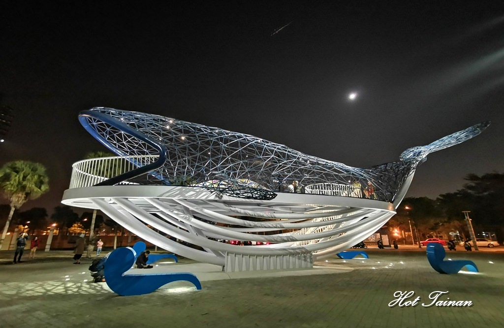 【台南景點】安平新景點大魚的祝福，安平港濱歷史公園內的超大型鯨魚裝置藝術
