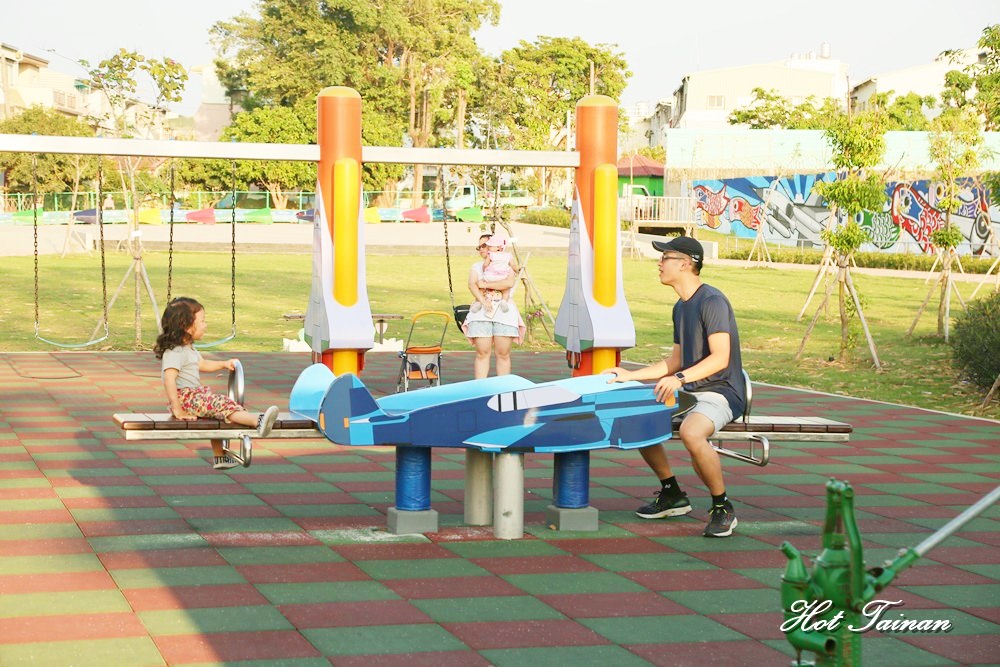 【台南景點】台南首座以飛機為主題打造的親子公園：大恩公園