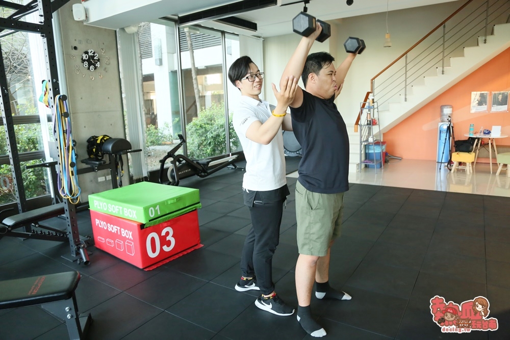 【台南健身】第一次健身就上手！這樣選擇健身房對你最好：倍速運動台南私人教練健身房