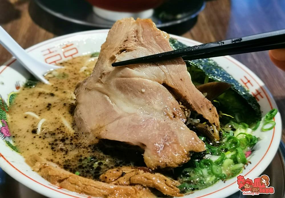 【台南拉麵】根本是在日本！一碗入魂拉麵在這裡，湯頭更是讓人驚豔：中華そば 寶來軒