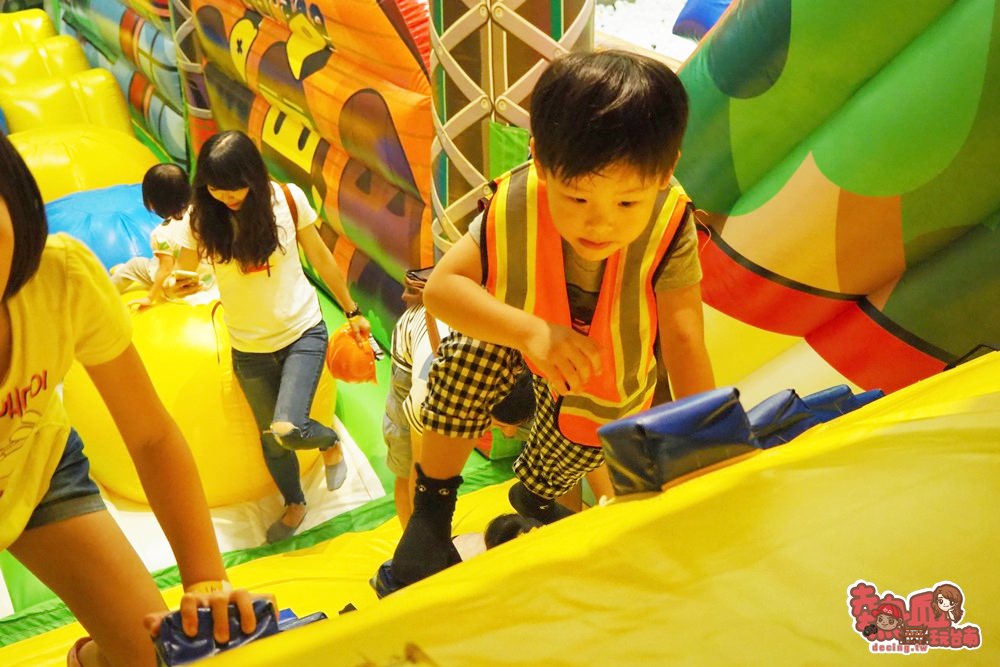 【台南景點】暑假期間限定！台南最大室內兒童遊樂園，快帶孩子來放電啦：Kid's建築樂園