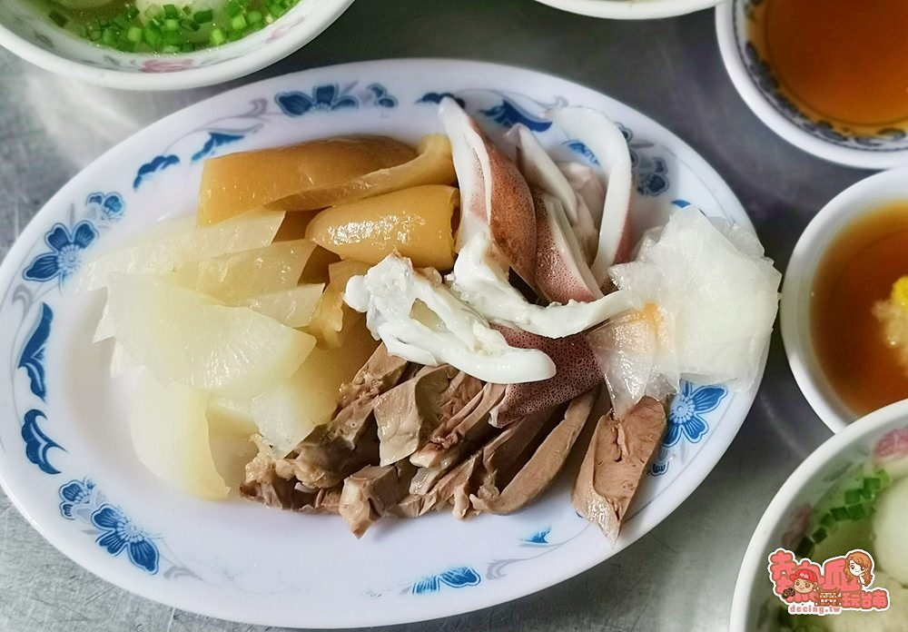 【台南美食】老市場內的雙重享受，另類的台南冰火五重天小吃饗宴：榮盛米糕