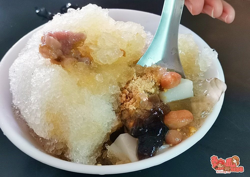 【台南美食】攤車上的冰品屋，跟著學甲人來吃冰：劉家古早味刨冰