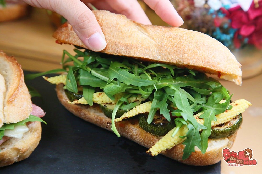 【台南美食】新美街隱藏版風味義式三明治，台南獨家風味這裡吃的到！嚴選世界各國米其林餐廳御用風乾肉：Self Serve