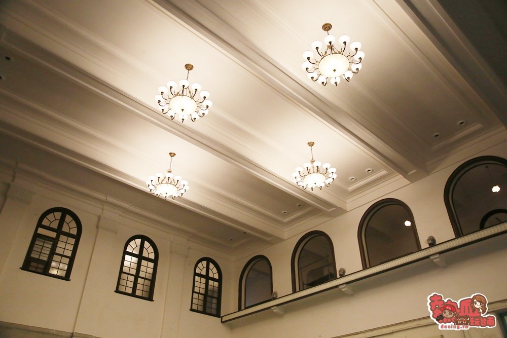【台南資訊】台南火車站古蹟修復工程，復古大廳天花板美美亮相~