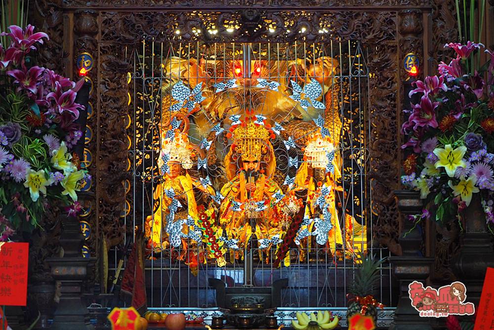 【台南景點】廟埕旁的龍虎3D立體畫作，用畫繪製出當年廟宇的美與故事：新和順保和宮