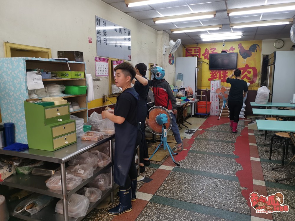 【台南美食】台南最狂的雞肉店，便當只賣1.5小時就完售：王記好吃雞肉