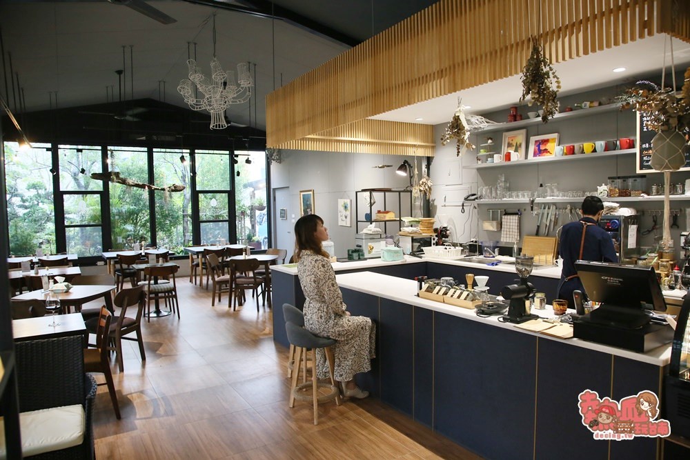 【台南美食】城市裡的隱藏版叢林咖啡館，佔地超過百坪超美超好拍：天籟藝文市集