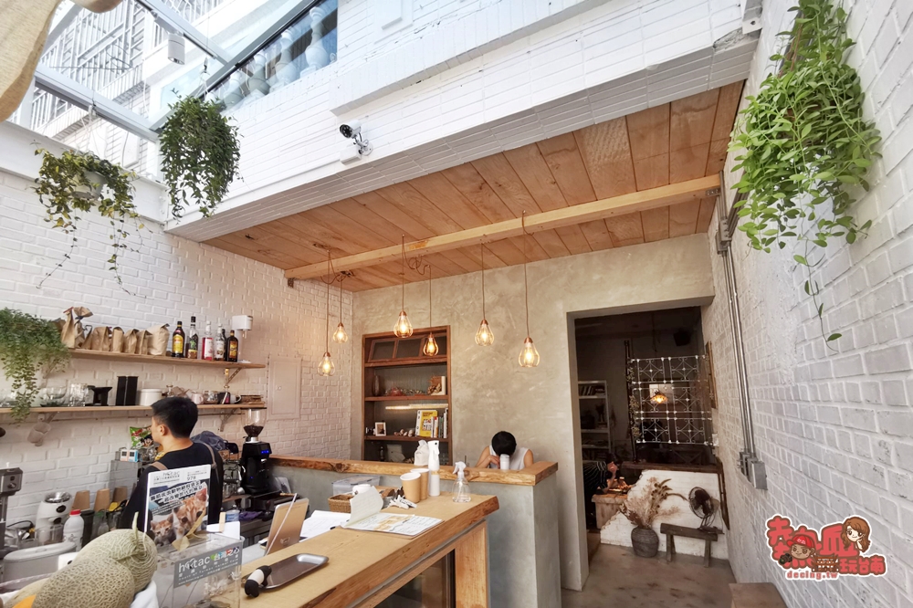 【台南咖啡店】台南新化區民宅內的低調咖啡店，早午餐竟然有舒肥雞肉三明治：Kizuna Café
