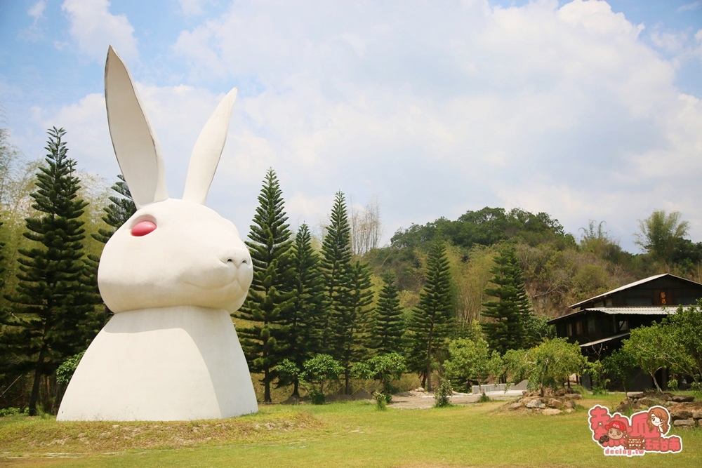 【台南景點】來自外星球的巨兔登陸台南！難不成這裡是台南版的大人國：微風山谷民宿