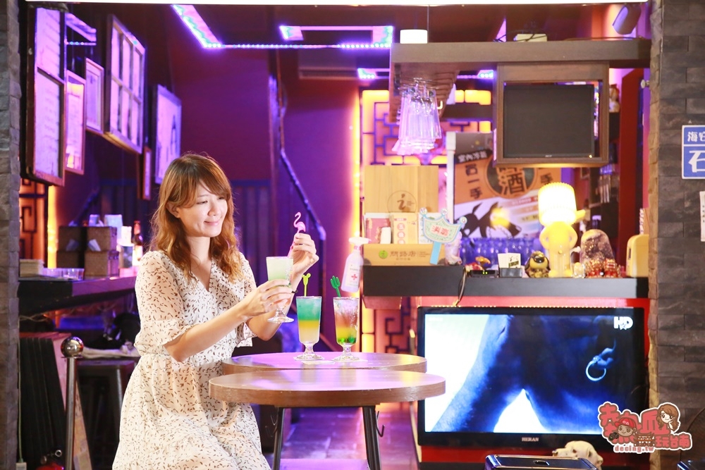 【台南酒吧】海安路上的超人氣露天老屋酒吧，「不限時段」啤酒調酒飲料買一送一：Bark露天茶飲酒吧