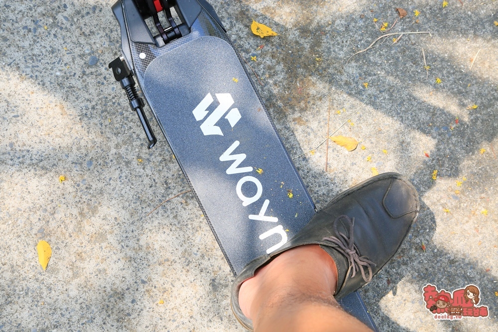 【電動滑板車推薦】Waymax X6電動滑板車一騎就上手！帥氣騎乘又兼具時尚旅遊好夥伴