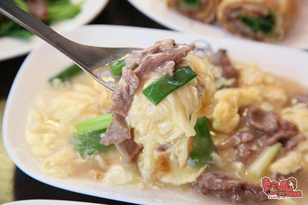 【台南牛肉湯】台南饕客級牛肉湯店，牛肉捲餅更是經典神來一筆的美味啊：二牛牛肉湯