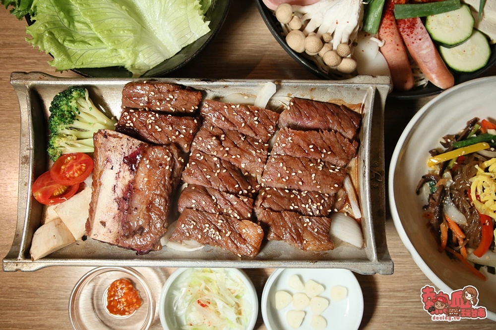 【台南美食】韓式部隊鍋尬韓式雪花冰超強絕配，台南這裡吃得到：扁筷