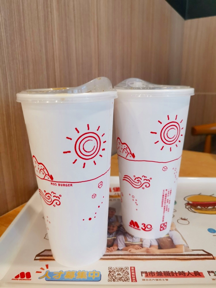 【摩斯漢堡】摩斯漢堡冰紅茶連續三天免費喝！7/27~7/29購買火腿歐姆可頌堡就免費送~