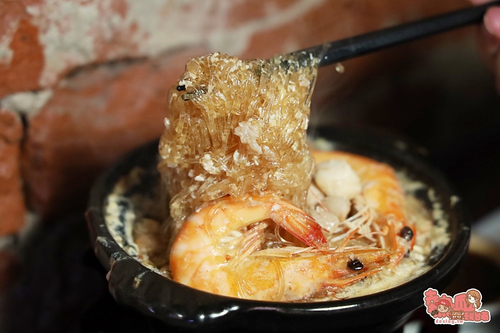 【台南美食】鍋燒版的「韓國豆漿麵」台南這裡吃的到！復古空間內的迷人滋味：杉上鍋燒意麵