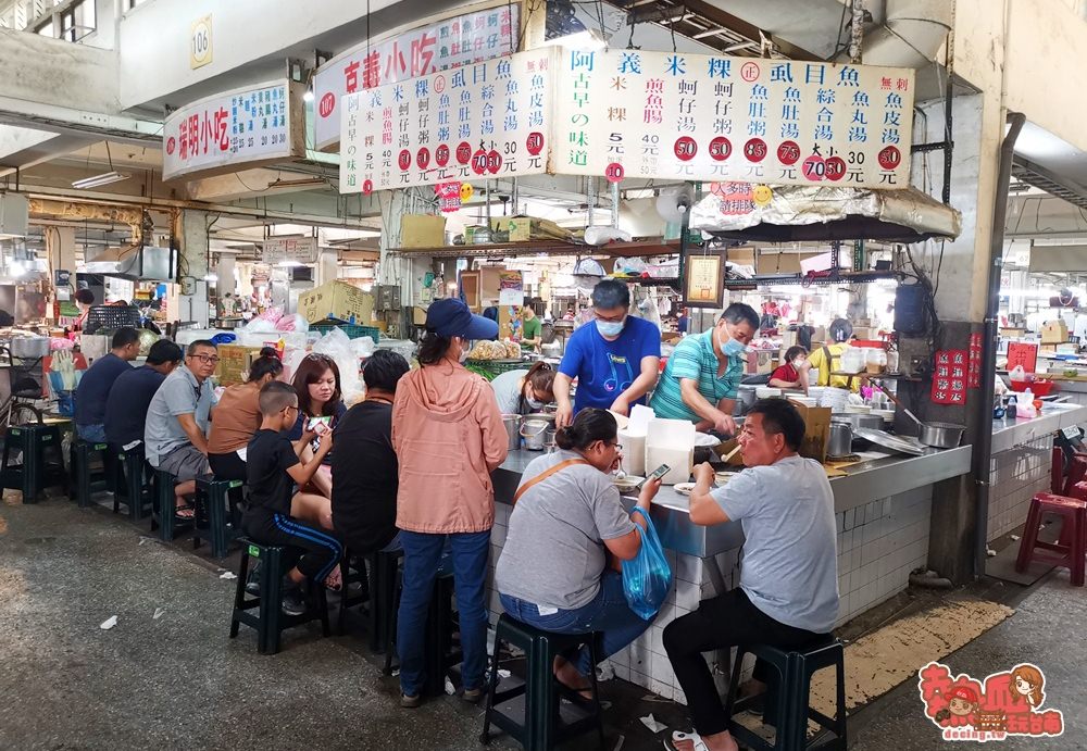 【台南美食】關廟市場內人氣米粿店！最熱賣竟是煎魚腸，想吃就要巴結點早起啊：阿義米粿