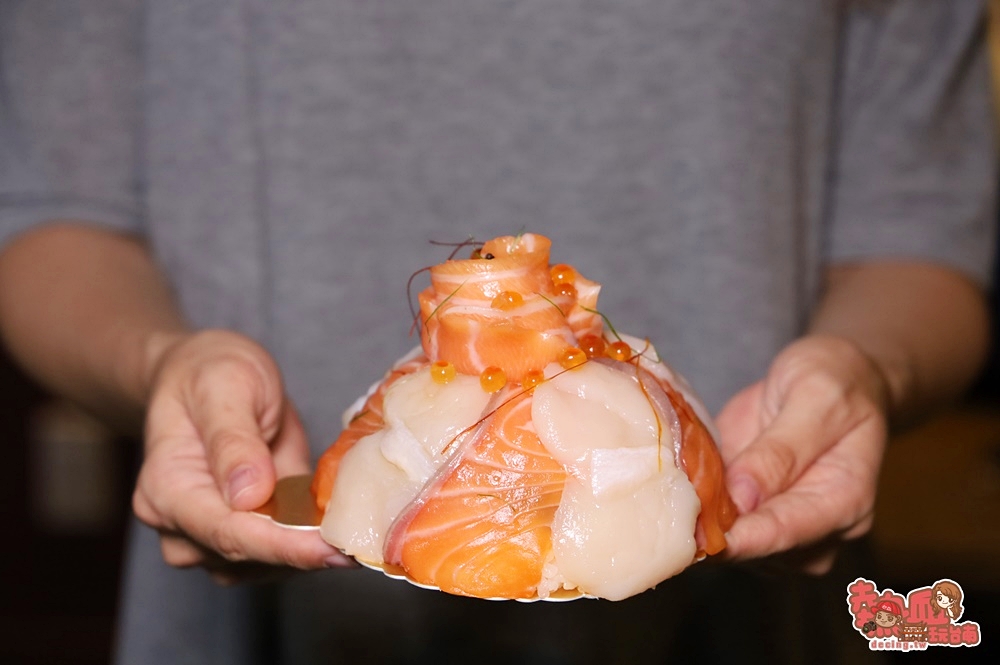 【台南美食】台南少見的鮭魚干貝握壽司蛋糕！炙燒鮭魚一次30貫超浮誇，你最另類的送禮選擇：餓男食堂