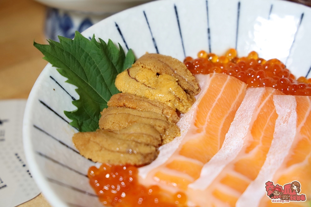 【台南美食】海膽控站出來！史上最浮誇的「海膽鮭魚卵富士山」來襲，讓你一次登頂的海膽極鮮美味：初幸居食屋