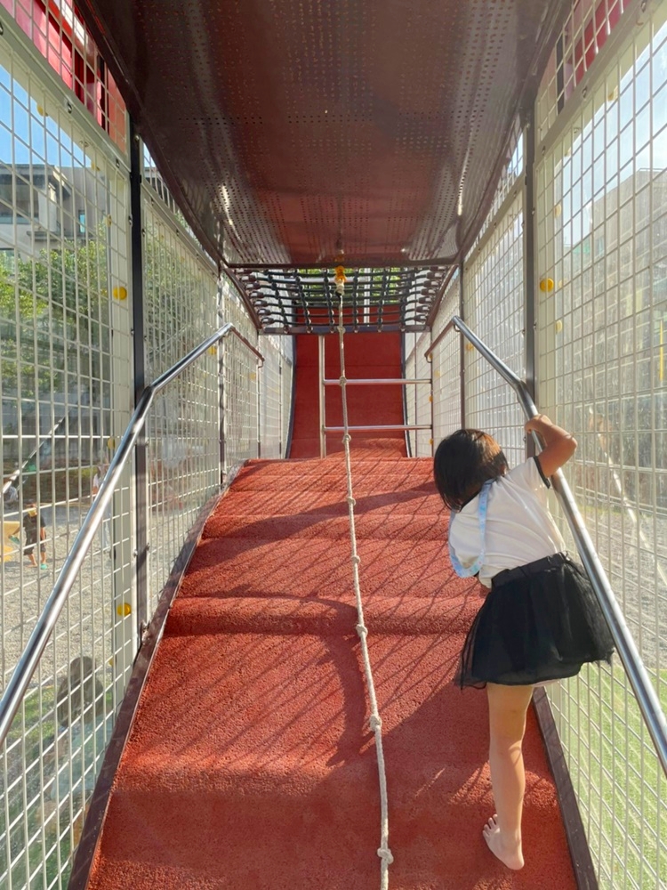 【台南親子】暖暖蛇主題兒童遊戲場！打造暖暖蛇迷宮滑梯，讓孩子放電狂奔的好去處：頂美主題公園