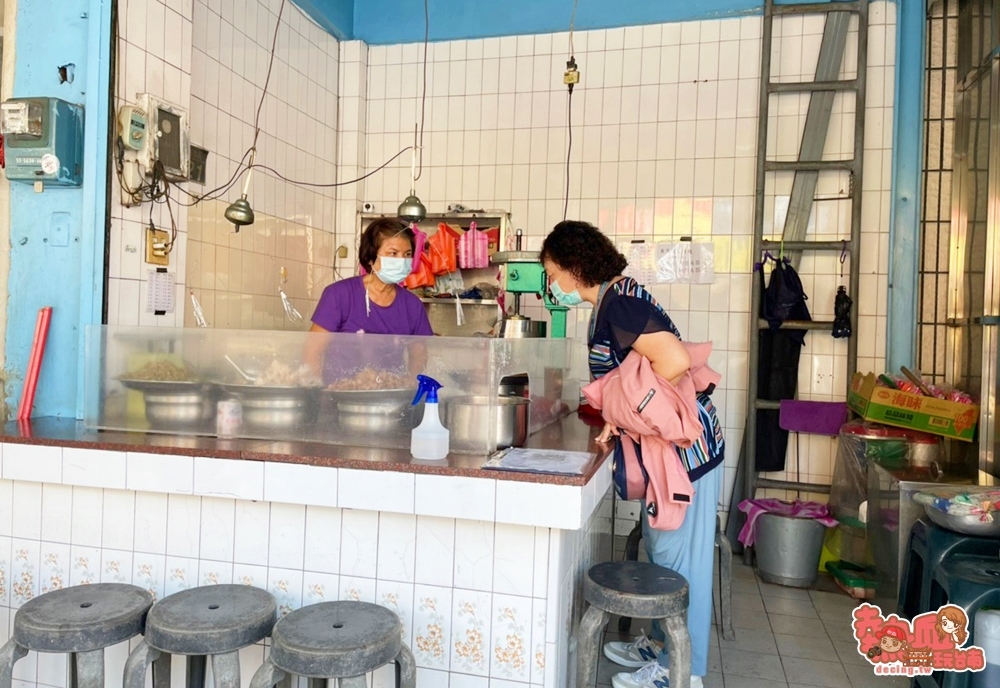【台南冰店】開業八十年的圓仔冰店！一碗35元料超多超實在，不吃真的對不起自己：安和路無名圓仔冰
