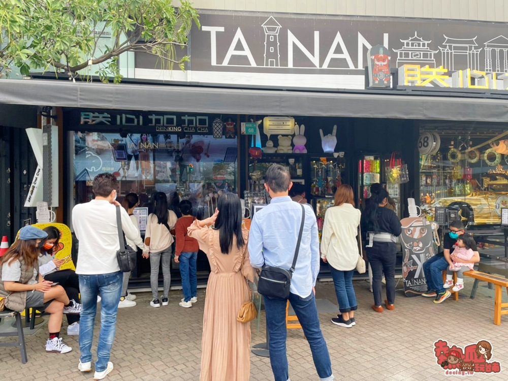 【台南飲料】台南最潮最好打卡的飲料店！台南史上第一把能拿來喝的「槍」在這：朕心加加
