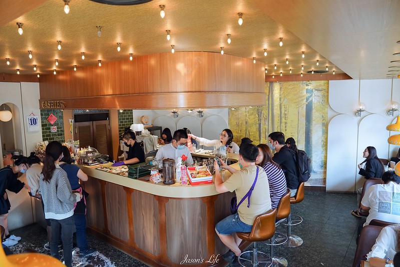 【台南美食】昭和復古風日本洋菓子專門店！俗女養成記也在這裡取景：Kadoya喫茶店