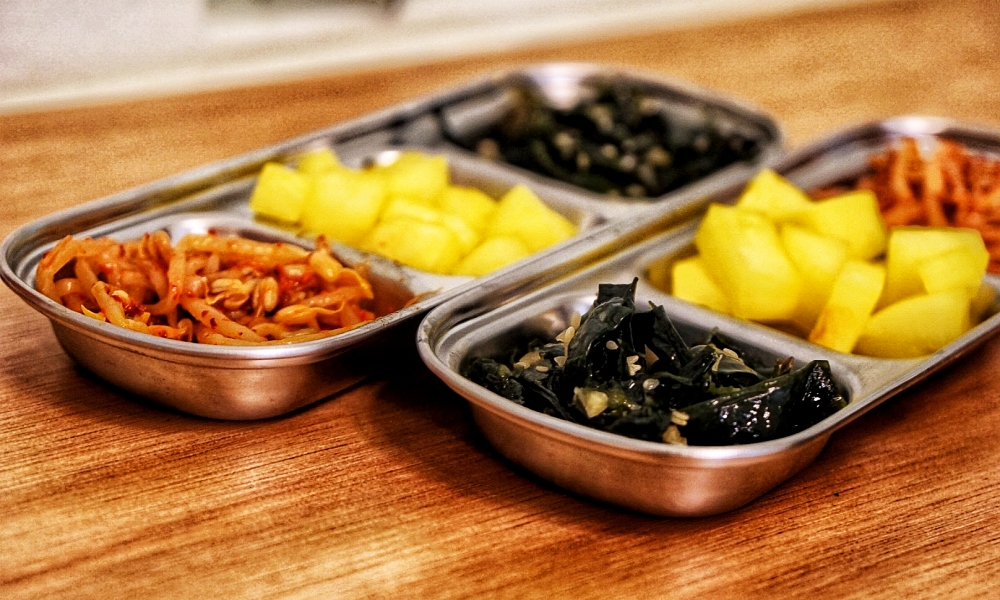 【嘉義美食】嘉義少見的韓式風格炸醬麵專賣店，炙燒火雞柳好好味啊：青風