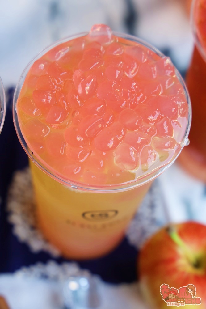 【台南飲料】日本青森紅玉蘋果汁尬櫻花寒天，今年春天最浪漫的一杯飲料：自在軒茶飲