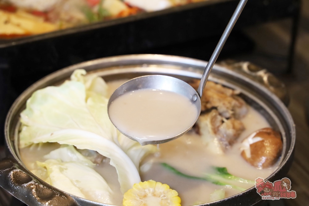 【台南美食】壽星注意啦，生日來就送你龍蝦免費吃，還有海鮮粥和麻辣烤魚不能不吃吧：廚房有雞
