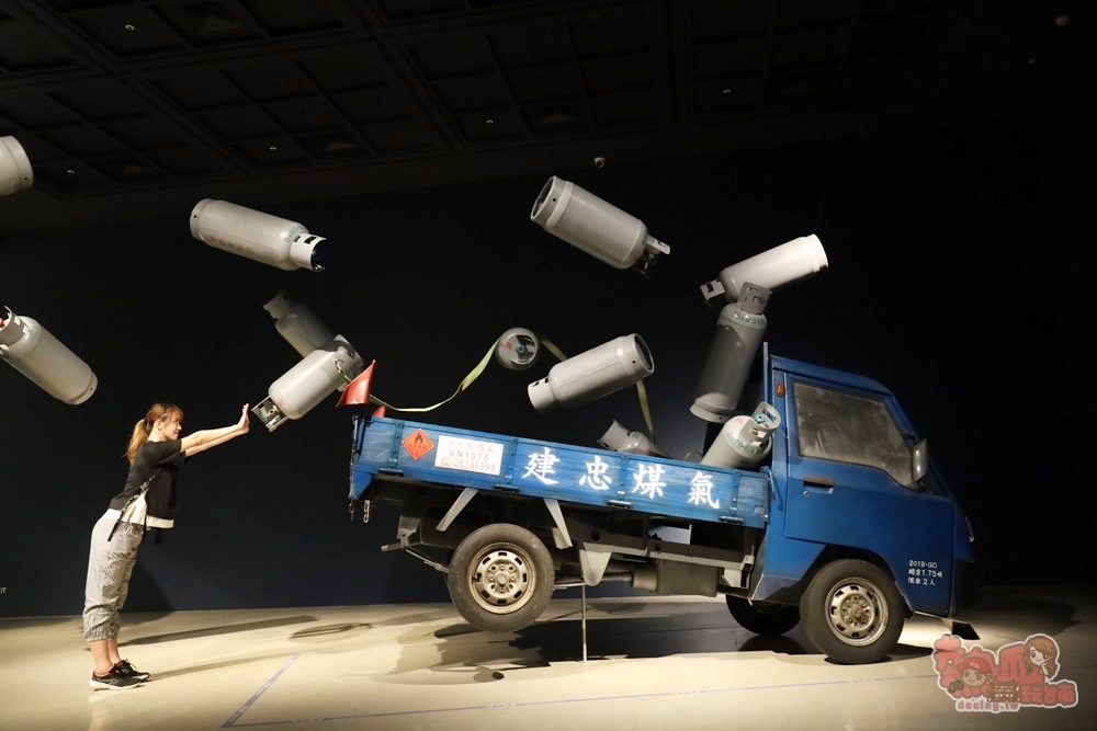 【台南展覽】奇美博物館2023年度特展「跳出格子吧!」，透過機器藝術看到律動感的世界~