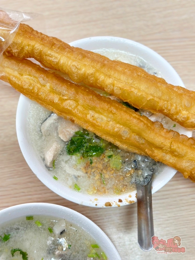 【台南美食】阿星鹹粥！我心中台南鹹粥的天花板，老饕吃法加魚腸加油條！