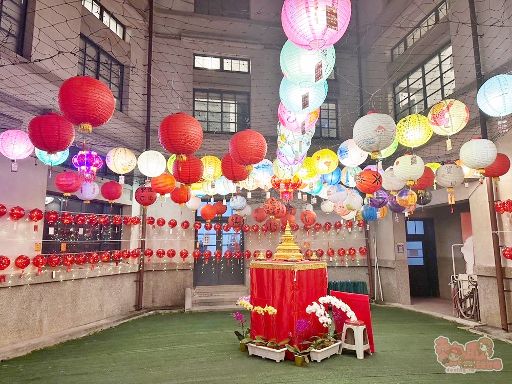 【2024台灣燈會】台南消防史料館化身燈會展區，以水為概念的繽紛創作品超好拍~