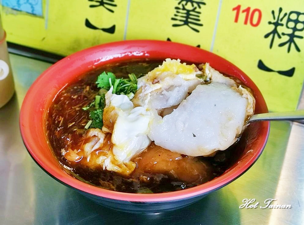 【台南美食】延平市場粿仔嬤:延平市場內的人氣早餐,肉粿+虱目魚羹就是好吃的保證~