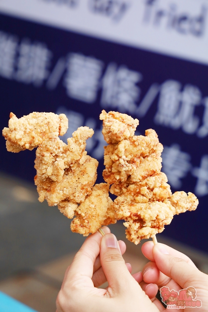 【台南美食】好日香雞:台南少見大肉量三角骨,噴汁炸全雞沒有預約吃不到~