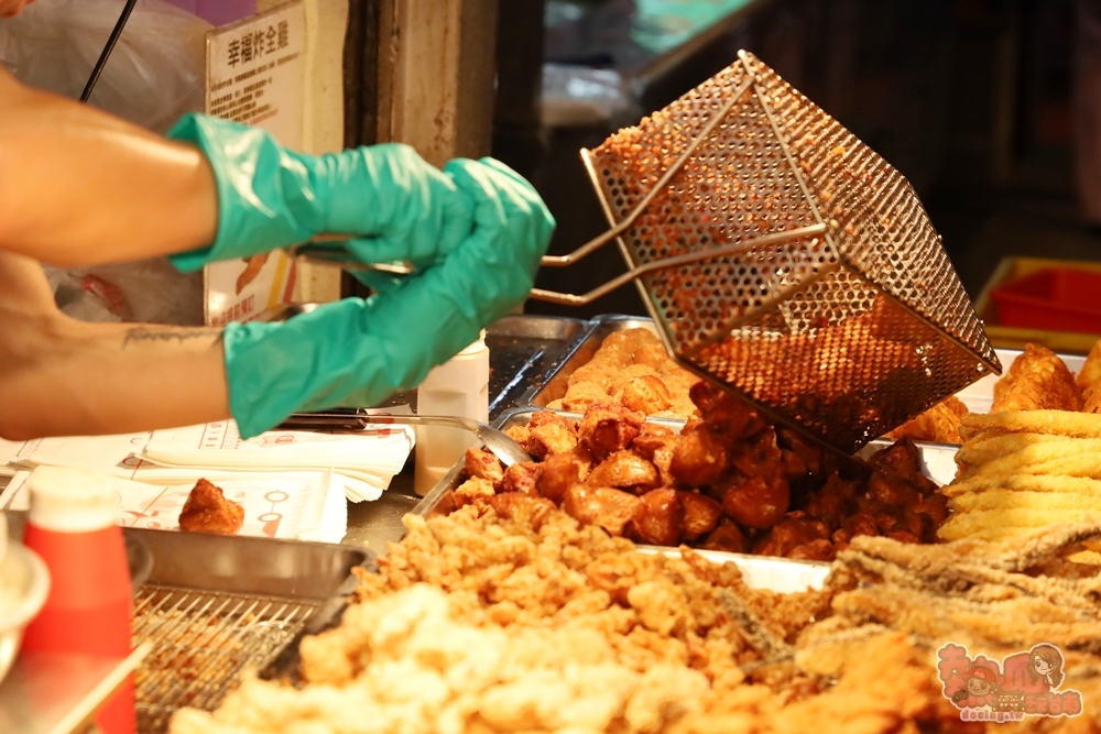 【台南美食】福記雞肉:安南果菜市場隱藏版鹹酥雞,台南鹹酥雞天花板,雞肉一條龍價格超便宜