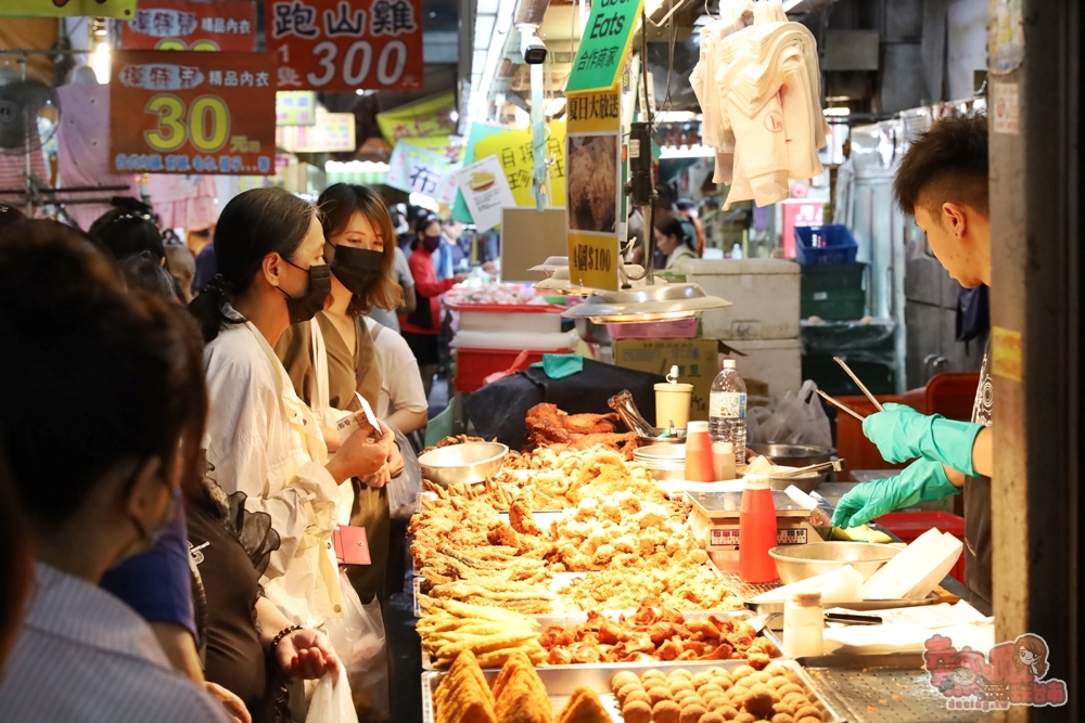 【台南美食】福記雞肉:安南果菜市場隱藏版鹹酥雞,台南鹹酥雞天花板,雞肉一條龍價格超便宜