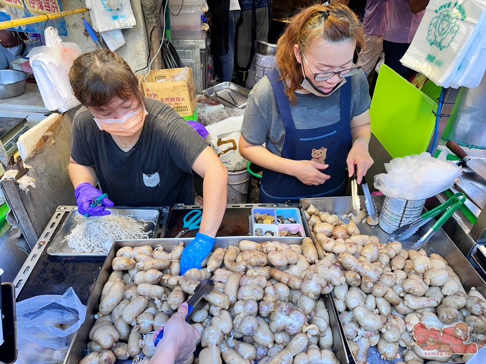 【台南美食】林家糯米腸:隱藏在果菜市場內的古早味糯米腸,超過50年的老味道,正手工超好吃~