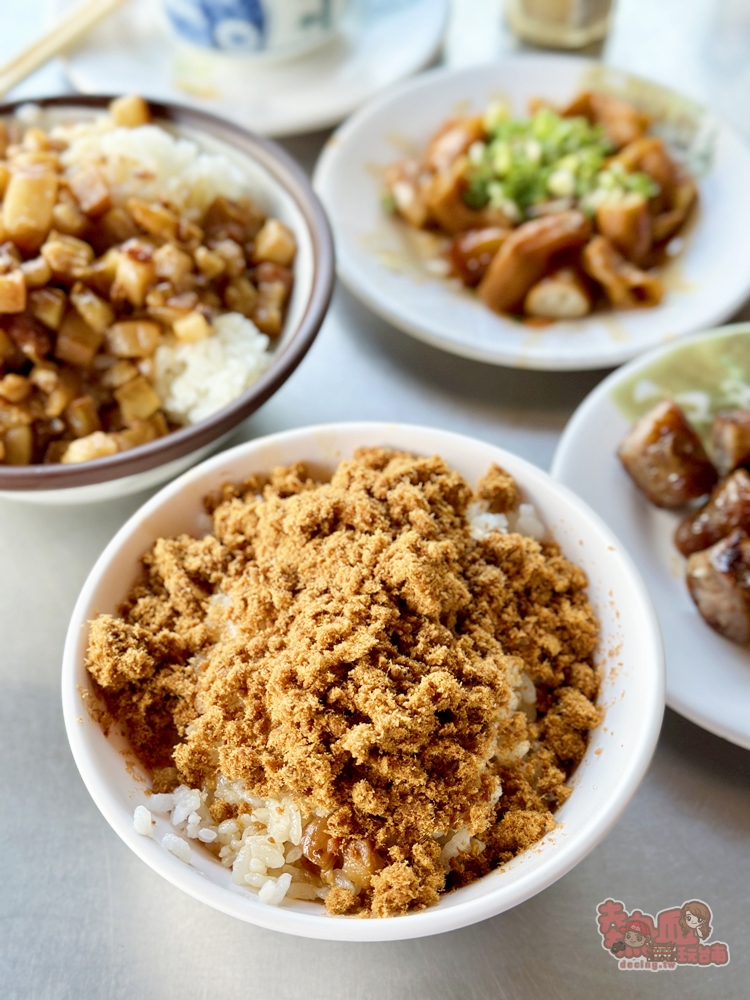 【台南美食】順天肉燥飯！在地超過80年的肉燥飯老店，老台南人的心頭好