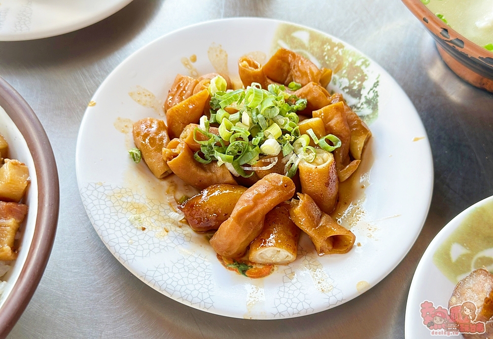 【台南美食】順天肉燥飯！在地超過80年的肉燥飯老店，老台南人的心頭好